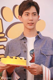 于朦胧出席活动照片