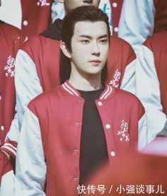 于朦胧在片场的工作照片