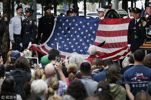 美国民众参加纪念活动
