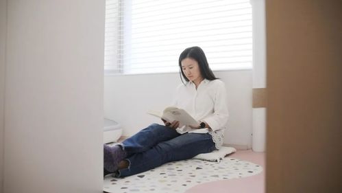 家庭成员互动场景