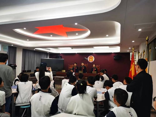 震惊！海底捞小便案尘埃落定，巨额赔偿背后的故事