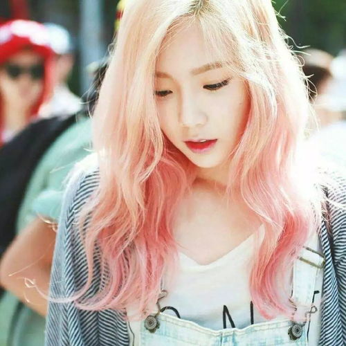 穆祉丞橙粉色造型