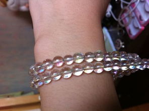 苹果 iOS 26 中 Apple Store 应用变身‘液态玻璃’风格啦！