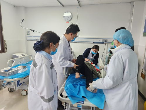 学校百名师生集体腹痛呕吐就医，官方已作出回应！