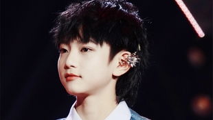 穆祉丞橙粉色举起来，背后故事太戳心！