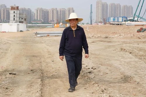 曹德旺亲临福耀科技大学开学典礼现场！