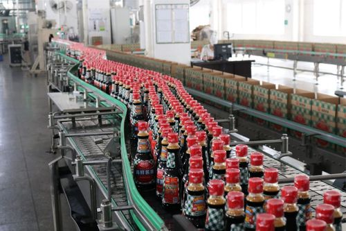 酱油生产线的图片