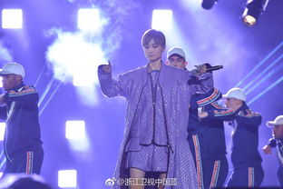 惊现！法拉利裁判谢尔盖空降李宇春演唱会现场