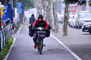 上海本周迎来断崖式降温，小伙伴们要注意保暖啦！