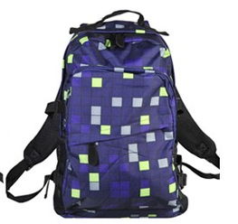 男子回应NIKE送礼：想为缝书包的妈妈献上惊喜