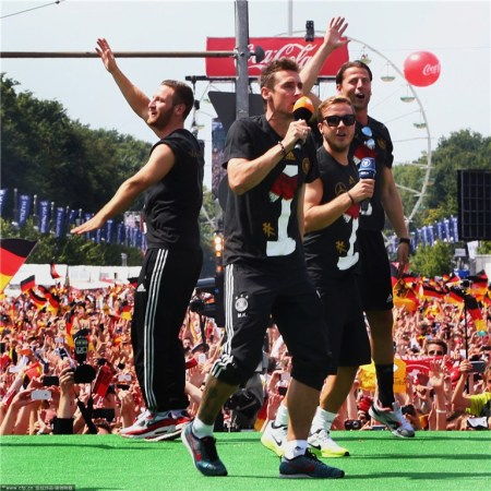 欧洲杯德国夺冠施罗德获MVP，32年等待终圆梦！