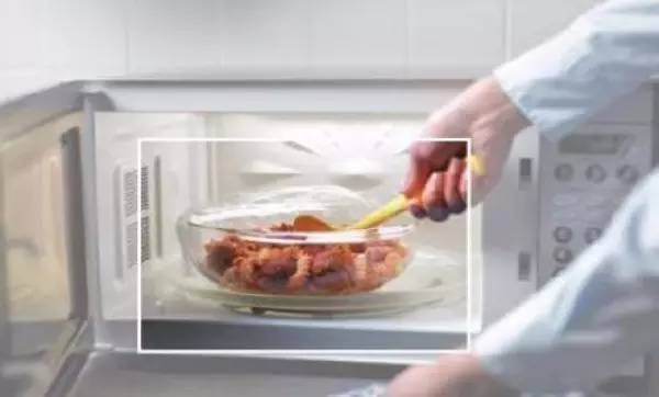 微波炉加热食物