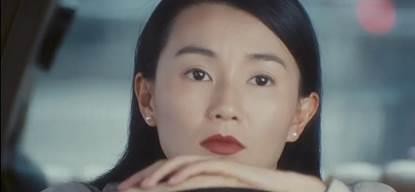 热依扎在《灼灼韶华》中的哭戏画面