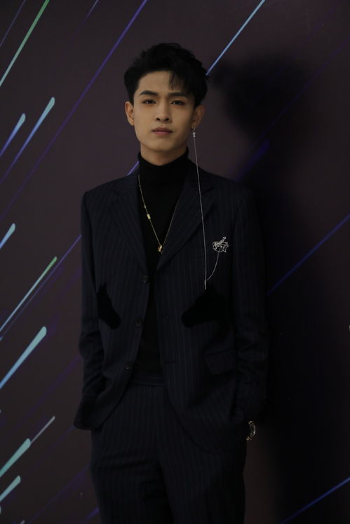 陈晓直播多次叹气引关注，背后真相竟然是……