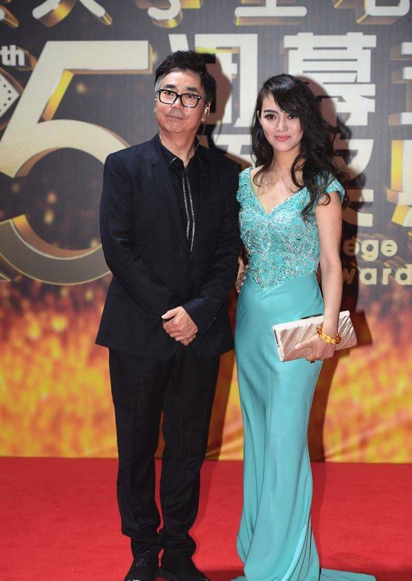 杨幂带公司艺人走红毯，这是要增加曝光吗？