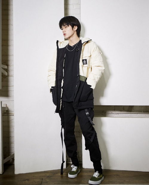 宋亚轩与沈腾的奇妙缘分：从16岁起的师徒情谊