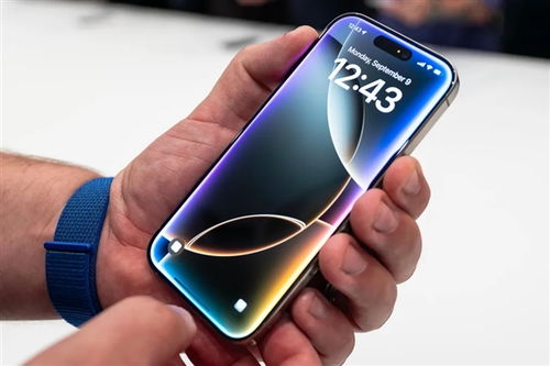 苹果iOS 26震撼发布！这些新功能太酷炫啦😎