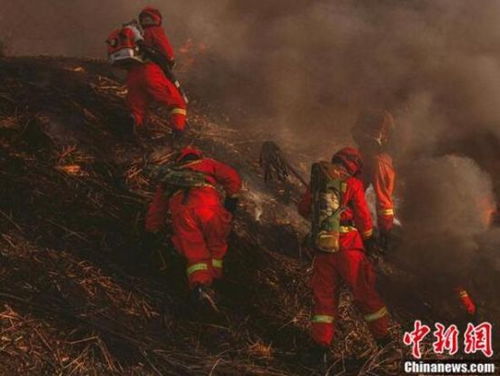 油罐车侧翻爆炸，男子不幸遇难，女儿讲述悲惨经历