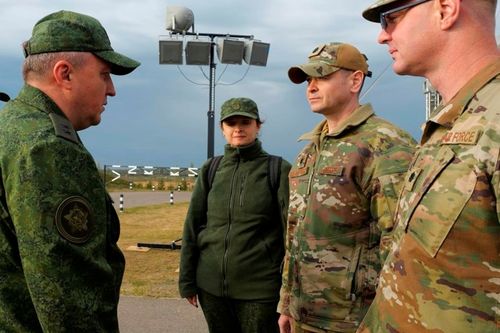 俄白两军合作画面