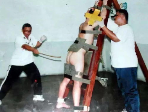 闺蜜持菜刀砍伤女子头部，女子拒和解要坚持让闺蜜被拘十天