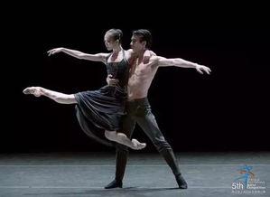 周也学芭蕾一年半，从零基础到惊艳蜕变！