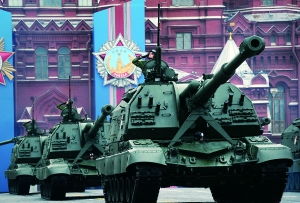 惊现！普京身着军装现身俄白联合军演现场