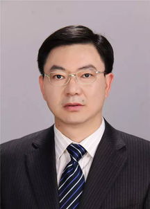 这是任羽中的工作照