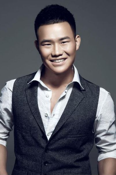 谢孟伟工作场景