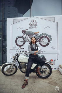 女子豪横！结婚请18位‘摩友’霸气接亲