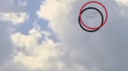 惊险一刻！美客机险撞特朗普空军一号