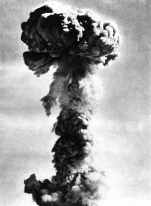 我国第一颗原子弹爆炸成功
