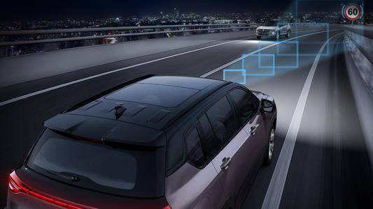 高速公路上自动驾驶的汽车车队