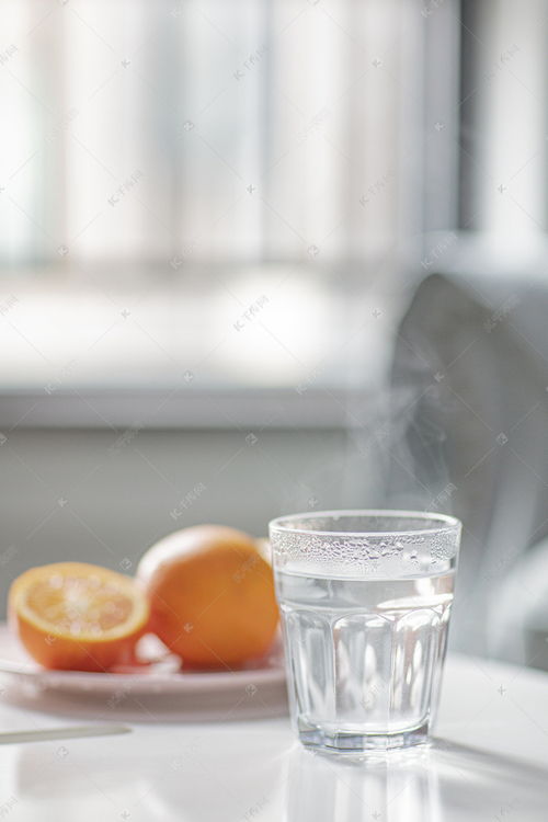 必胜客橙汁竟是果粒橙加冰？客服如此回应！