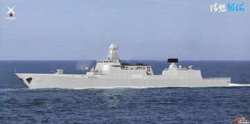 航母在海面航行图