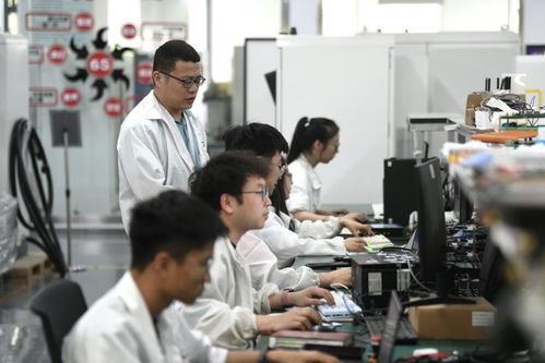 英特尔股价暴涨超22%，背后故事真不少！