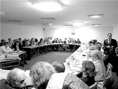 微博热搜下，看中方对某表决结果的失望情绪