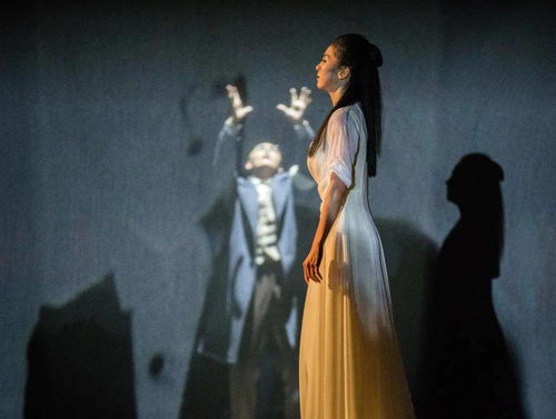 草台班子演出瞬间