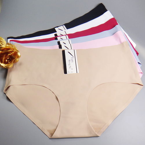 各种不同款式的日抛内裤展示