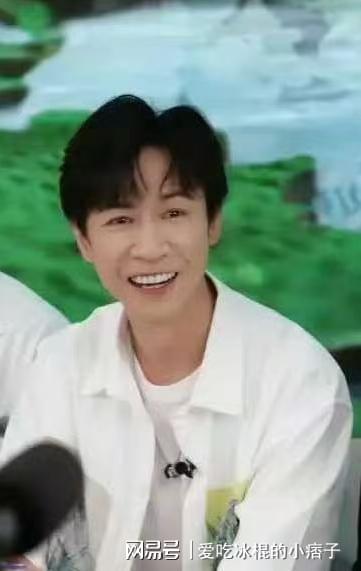 张维伊帅气照片