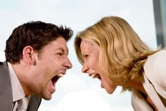 大V点评翟欣欣案：围观者应学会自省