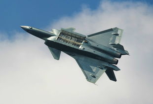 歼20飞行员驾驶画面