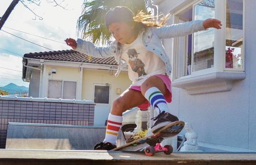 流光系少女学滑板