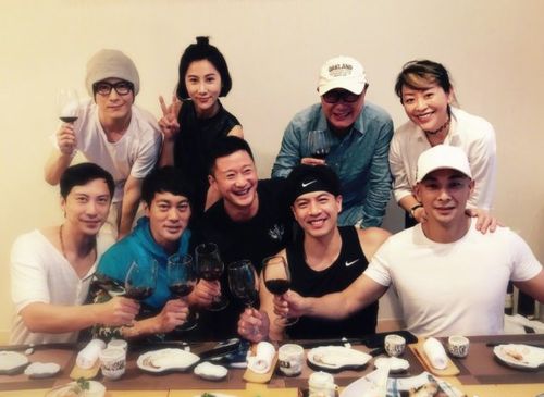 两人在校期间可能的合影