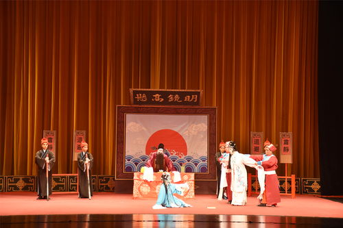 演出成功观众鼓掌