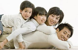 二胎妈妈与家人合影