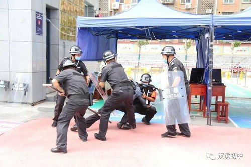 塞尔维亚阅兵场安保演练惊现枪战