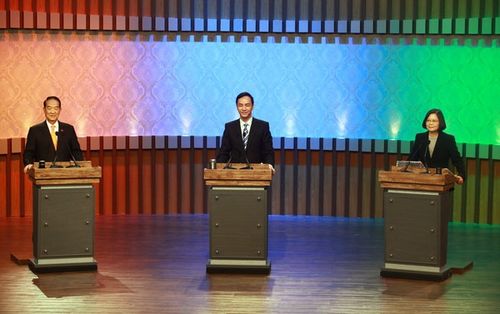 国民党主席选举，谁能笑到最后？