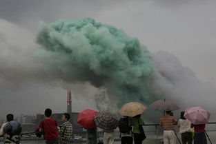 蔡国强与始祖鸟因藏区放烟花致歉，背后故事令人深思