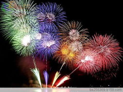 烟花散落后的地面状况